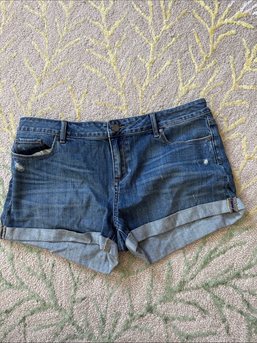 Paige medium wash distressed denim shorts 32